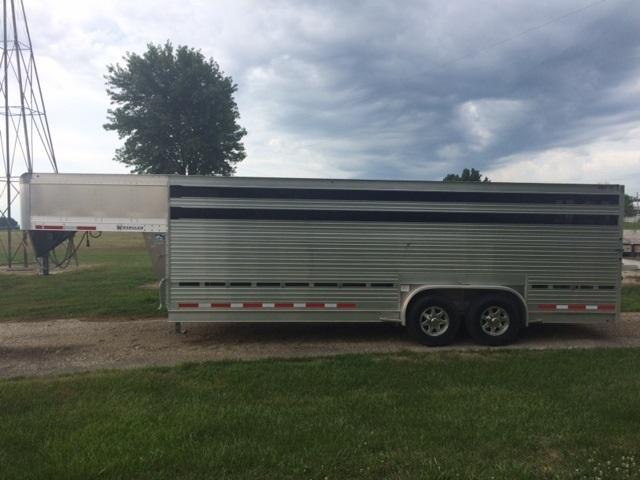 2016 EBY Wrangler Livestock Trailer 2016 EBY Wrangler Livestock Trailer