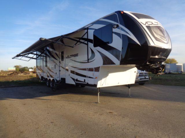 2014 Voltage 42ft FIFTH WHEEL TOY HAULER in Ashburn, VA 2014 Voltage 42ft FIFTH WHEEL TOY HAULER in Ashburn, VA