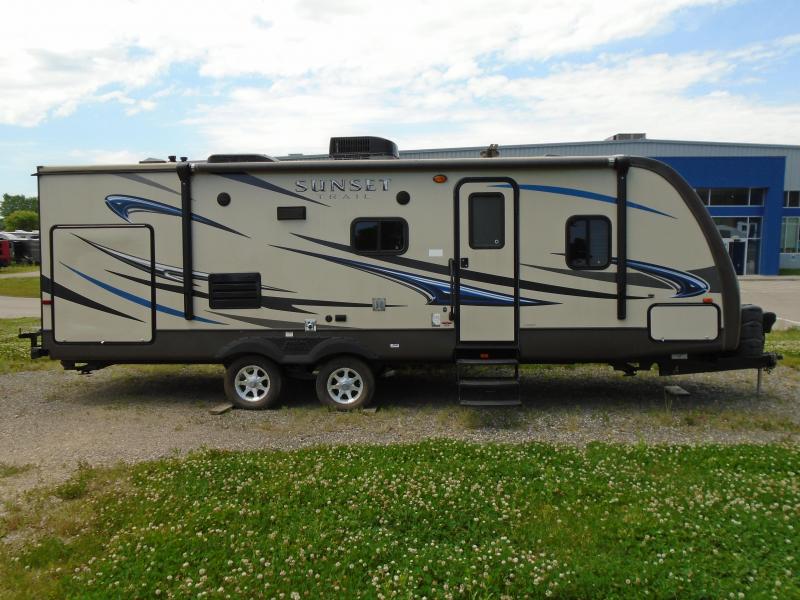 2013 Sunset Trail 25-RB Travel Trailer Camping / RV Trailer 2013 Sunset Trail 25-RB Travel Trailer Camping / RV Trailer