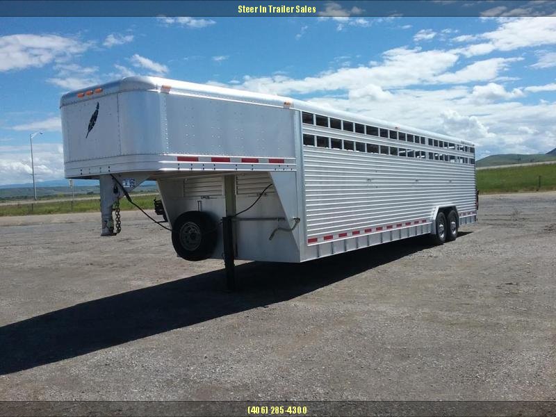 2002 Featherlite 30' Livestock Trailer 2002 Featherlite 30' Livestock Trailer