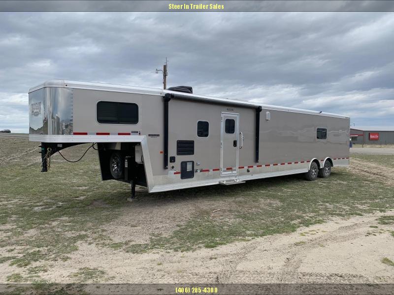 2018 Logan 32' Ultimate Sports Hauler w/ Living Quarters 2018 Logan 32' Ultimate Sports Hauler w/ Living Quarters