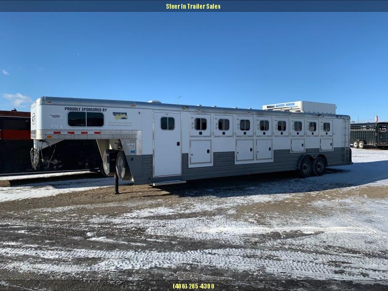 2007 4 Star 8 Horse Trailer 2007 4 Star 8 Horse Trailer