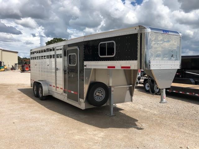 2019 Eby Trailers 22' Combo Package Livestock Trailer 2019 Eby Trailers 22' Combo Package Livestock Trailer