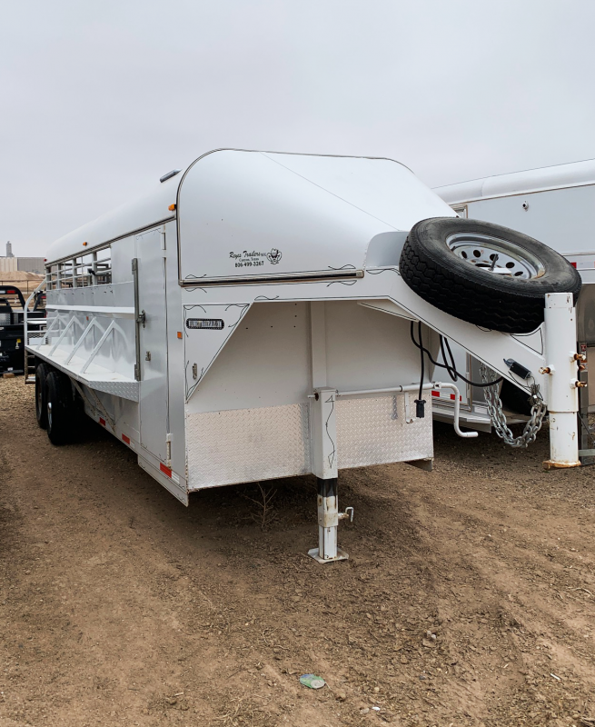2013 Reyes 22 ft Livestock Trailer in Ashburn, VA 2013 Reyes 22 ft Livestock Trailer in Ashburn, VA