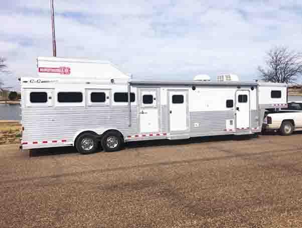 2007 C and C 5 Horse Trailer 2007 C and C 5 Horse Trailer
