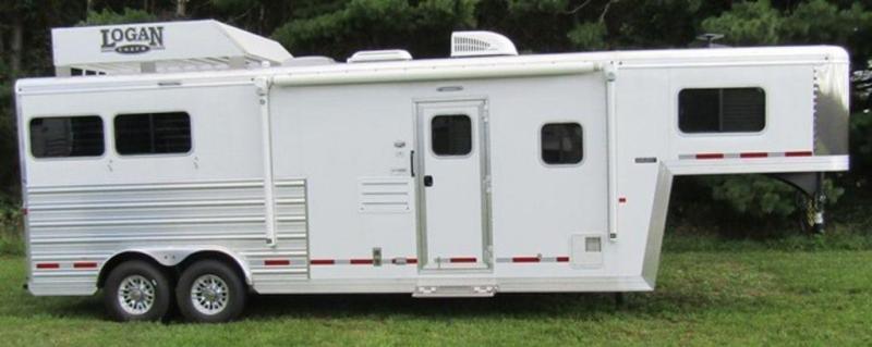 2019 Logan 810 Select Horse Trailer 2019 Logan 810 Select Horse Trailer