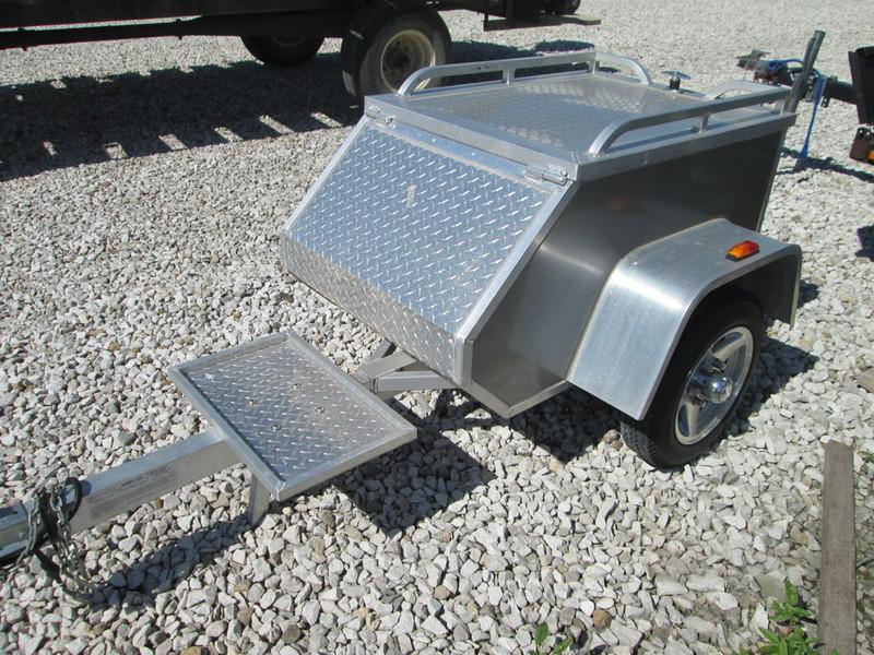 2004 Aluma MCT Motorcycle Trailer 2004 Aluma MCT Motorcycle Trailer