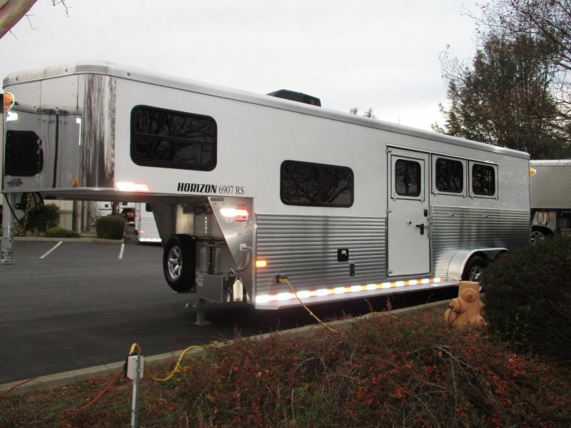 2019 Sundowner Trailers Horizon 6907 Horse Trailer 2019 Sundowner Trailers Horizon 6907 Horse Trailer