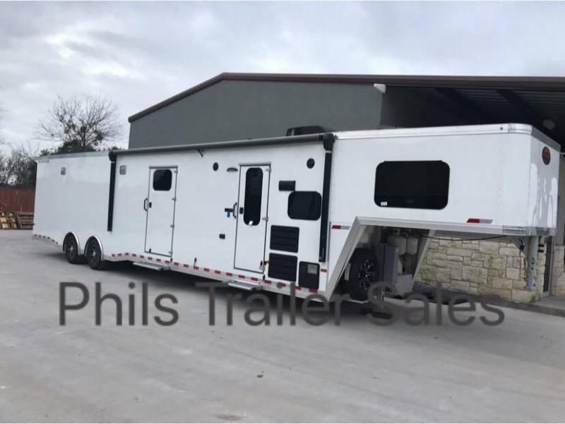 2019 Sundowner Trailers LIVING QUARTERS Car / Racing Trailer 2019 Sundowner Trailers LIVING QUARTERS Car / Racing Trailer