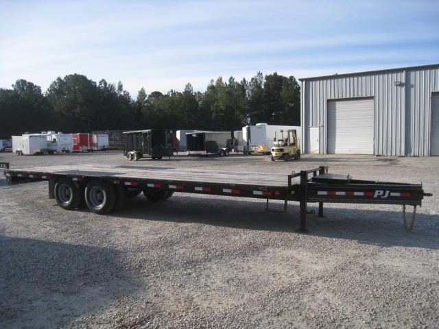 2019 PJ Trailers PL 25' Low Pro with Pintle Equipment Trailer 2019 PJ Trailers PL 25' Low Pro with Pintle Equipment Trailer