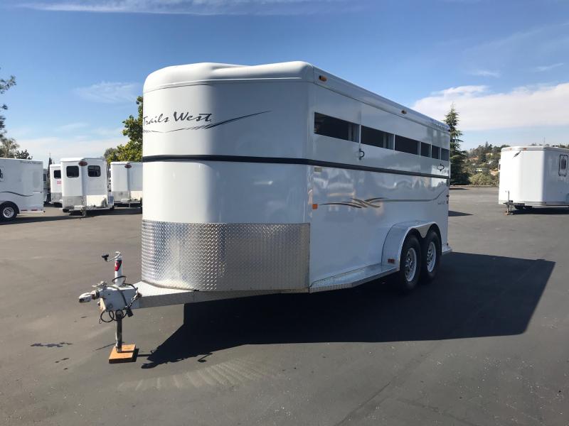 2005 Trails West Manufacturing BP 3H SANTE FE Horse Trailer 2005 Trails West Manufacturing BP 3H SANTE FE Horse Trailer