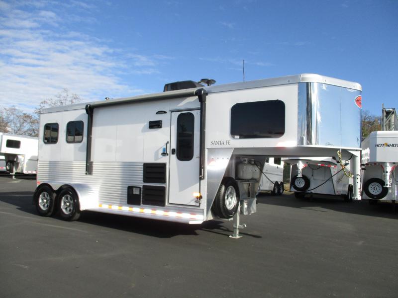 2019 Sundowner Trailers Santa Fe 6906 2H LQ Horse Trailer 2019 Sundowner Trailers Santa Fe 6906 2H LQ Horse Trailer