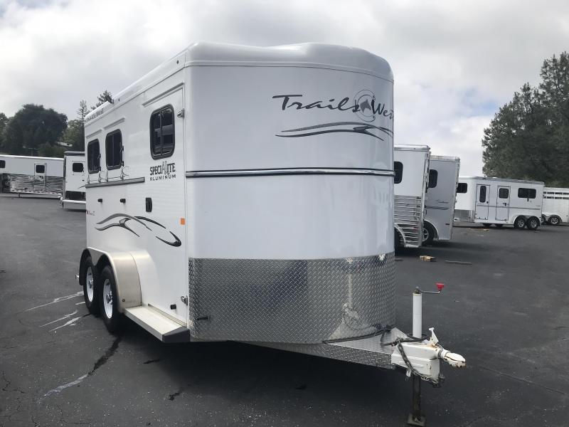 2016 Trails West Manufacturing Classic 2H BP Horse Trailer 2016 Trails West Manufacturing Classic 2H BP Horse Trailer