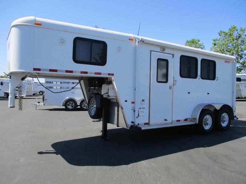 2006 Xpress Explorer 2H LQ Horse Trailer 2006 Xpress Explorer 2H LQ Horse Trailer