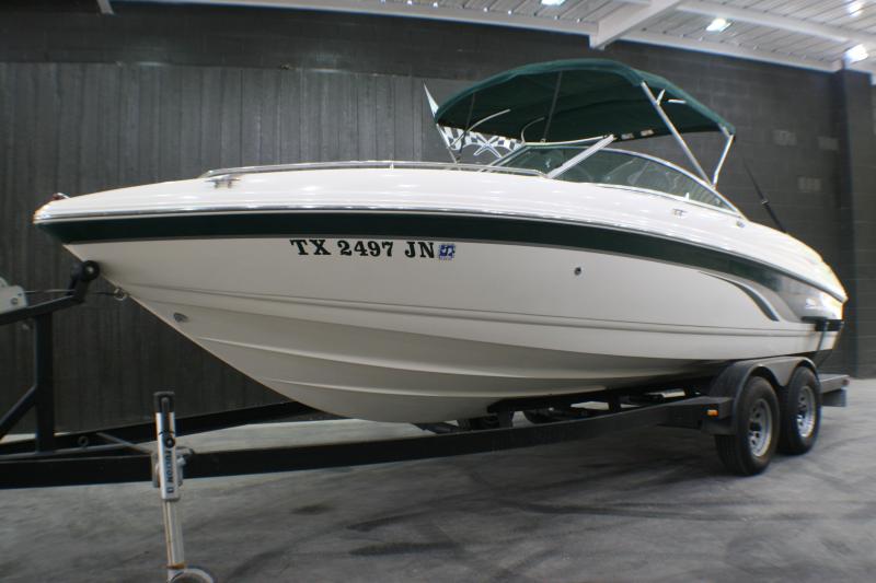 2001 Chaparral 216 SSI Runabout Boat 2001 Chaparral 216 SSI Runabout Boat