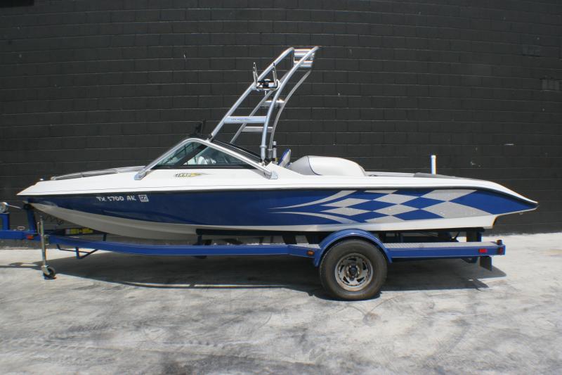 2006 Gekko Ski Boat 2006 Gekko Ski Boat
