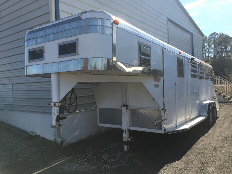 1989 CHAP 20' GOOSENECK 3-HORSE TRAILER 1989 CHAP 20' GOOSENECK 3-HORSE TRAILER