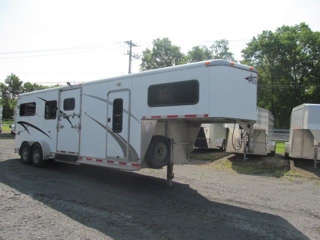 2006 Silver Star 2 plus 1 Gooseneck with Dressing Room Horse Trailer 2006 Silver Star 2 plus 1 Gooseneck with Dressing Room Horse Trailer