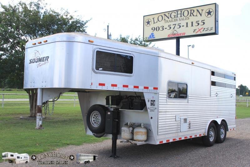 2004 Sooner 2 Horse Stock Combo / 10 Lq 2004 Sooner 2 Horse Stock Combo / 10 Lq