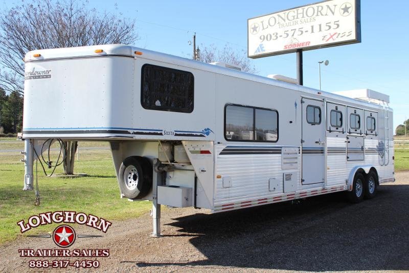 1998 Sundowner 4 Horse with 8ft Shortwall and Mangers 1998 Sundowner 4 Horse with 8ft Shortwall and Mangers