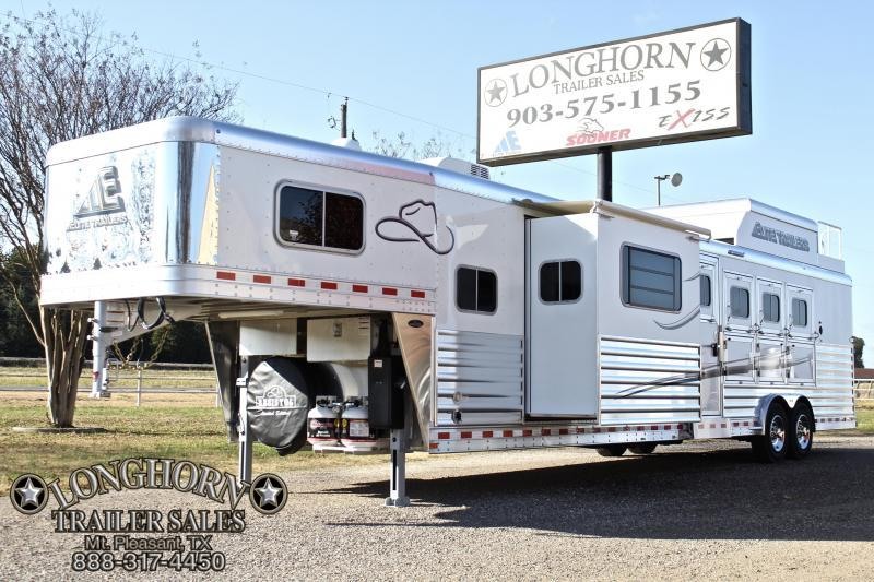 2019 Elite 4 Horse 15ft Living Quarter with Slide Out 2019 Elite 4 Horse 15ft Living Quarter with Slide Out