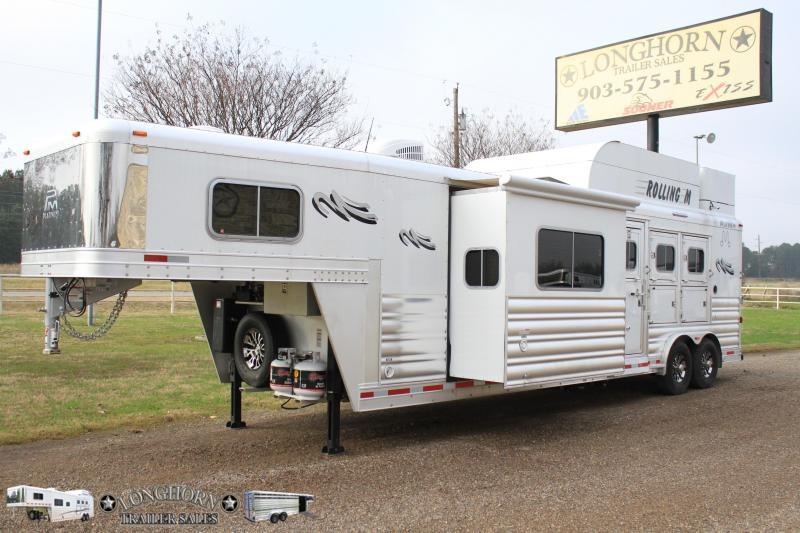 2019 Platinum 3 Horse 13Ft Lq w/ Slide Out 2019 Platinum 3 Horse 13Ft Lq w/ Slide Out