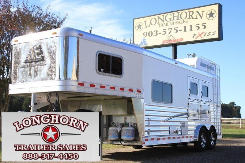 2019 Elite 2 Horse 8'8" Shortwall with Mangers 2019 Elite 2 Horse 8'8" Shortwall with Mangers