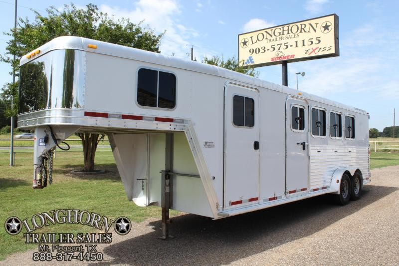 2007 Featherlite 4 Horse with 6ft Tack Room 2007 Featherlite 4 Horse with 6ft Tack Room