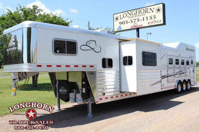 2019 Elite 5 Horse 15ft Shortwall Reverse Load with Slide 2019 Elite 5 Horse 15ft Shortwall Reverse Load with Slide
