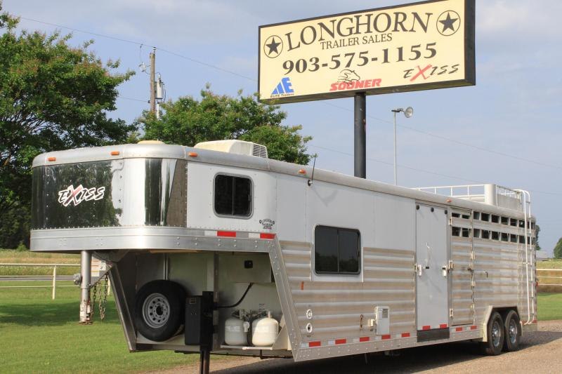2013 Exiss Trailers 8 Living Quarte Stock Combo w/ Mid Tack Livestock Trailer 2013 Exiss Trailers 8 Living Quarte Stock Combo w/ Mid Tack Livestock Trailer