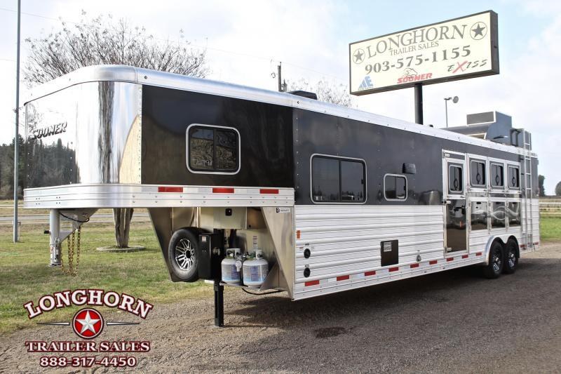 2019 Sooner 4 Horse 13ft Shortwall with Sofa/Half Dinette 2019 Sooner 4 Horse 13ft Shortwall with Sofa/Half Dinette