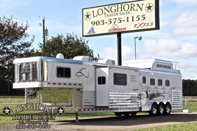 2019 Elite 4 Horse 17.3ft Shortwall with Slide Out 2019 Elite 4 Horse 17.3ft Shortwall with Slide Out