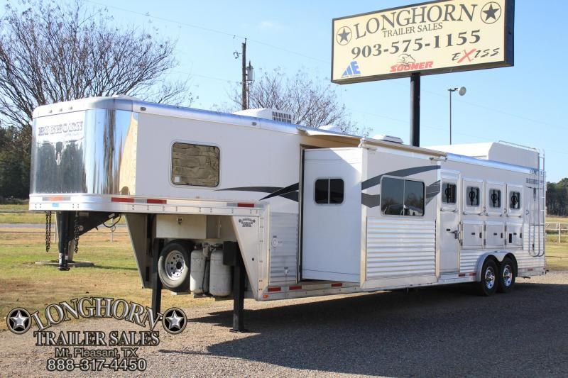 2013 Lakota 4 Horse 14 Lq w/ Slide out / generator 2013 Lakota 4 Horse 14 Lq w/ Slide out / generator