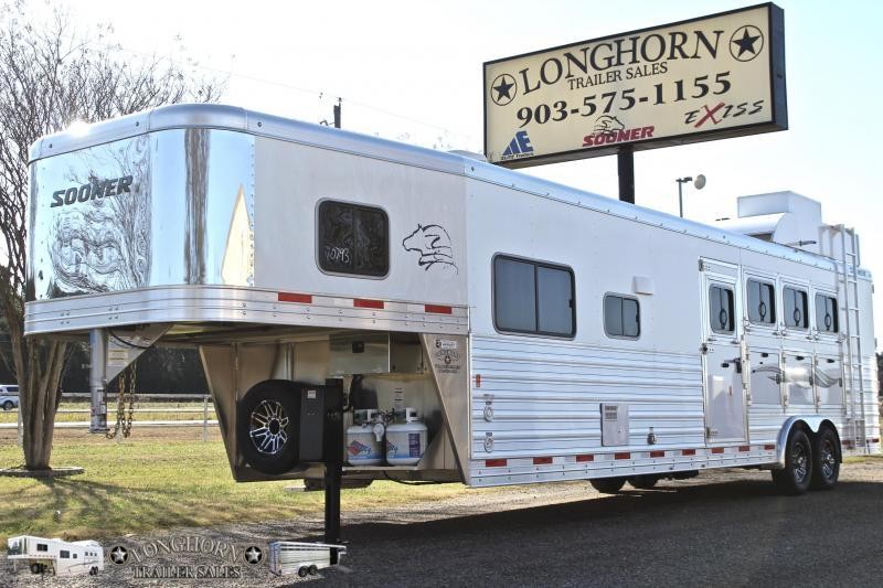 2019 Sooner 4 Horse 13ft Shortwall with Generator 2019 Sooner 4 Horse 13ft Shortwall with Generator