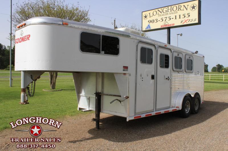 1999 Sooner 3 Horse Gn w/ A/C Horse Trailer 1999 Sooner 3 Horse Gn w/ A/C Horse Trailer