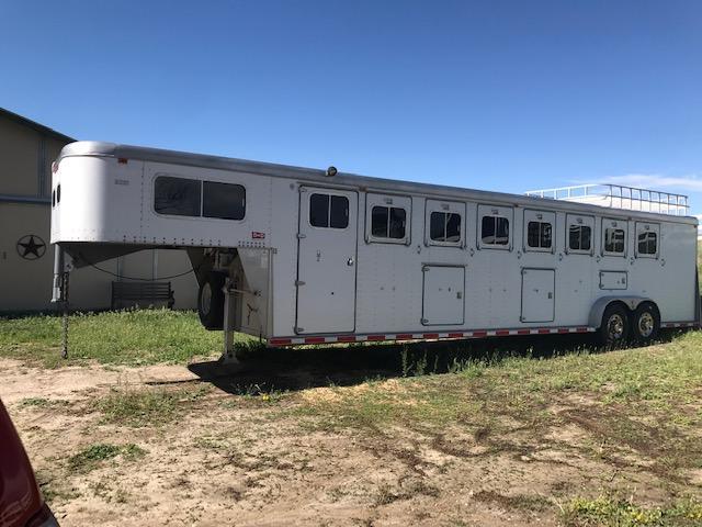 1995 Sooner 7 Horse Aluminum Slant Load Trailer 1995 Sooner 7 Horse Aluminum Slant Load Trailer