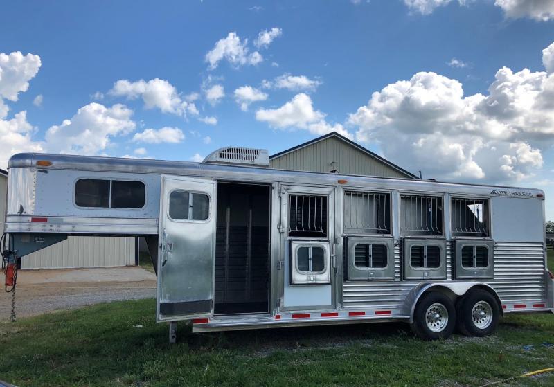 2003 Elite Mustang 4 Horse Gooseneck Trailer 2003 Elite Mustang 4 Horse Gooseneck Trailer
