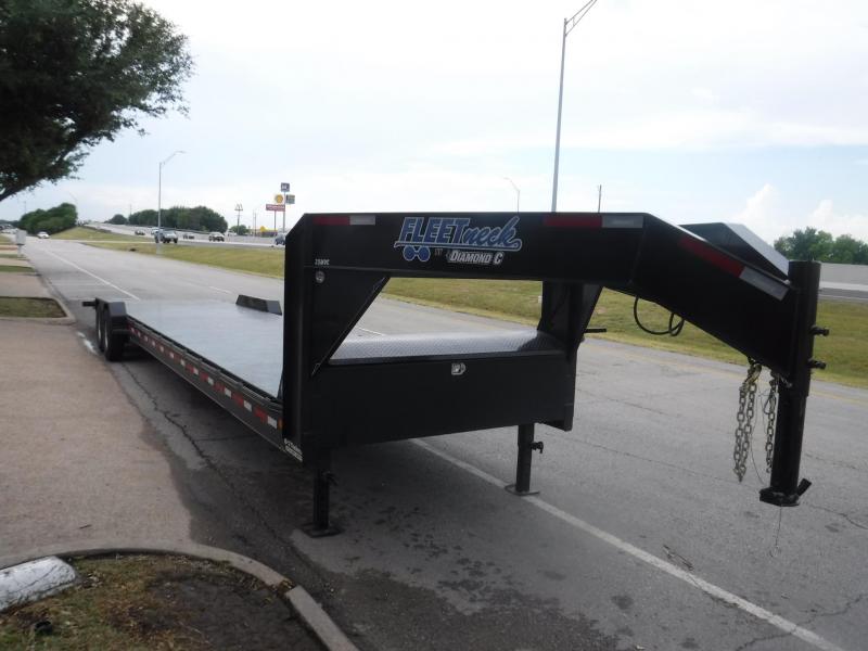 2018 Diamond C Trailers 82 x 36 35MVC Car Trailer 2018 Diamond C Trailers 82 x 36 35MVC Car Trailer