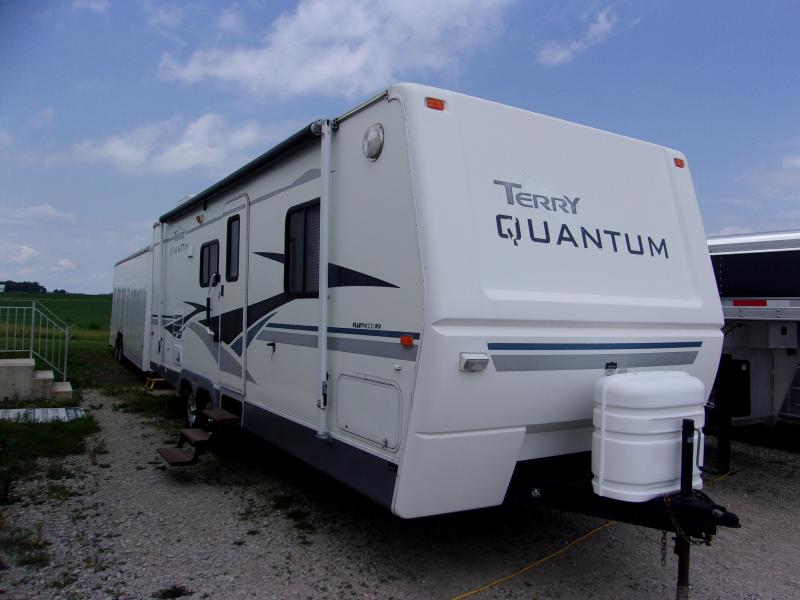 2004 Fleetwood RV Terry Qauntum Class C RV 2004 Fleetwood RV Terry Qauntum Class C RV