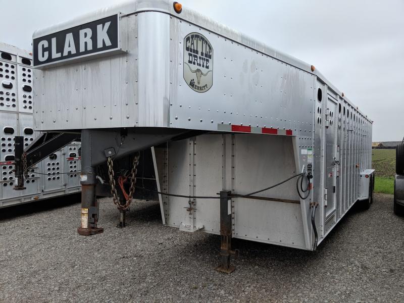 2012 Merrit 28' Gn Livestock Trl 2012 Merrit 28' Gn Livestock Trl
