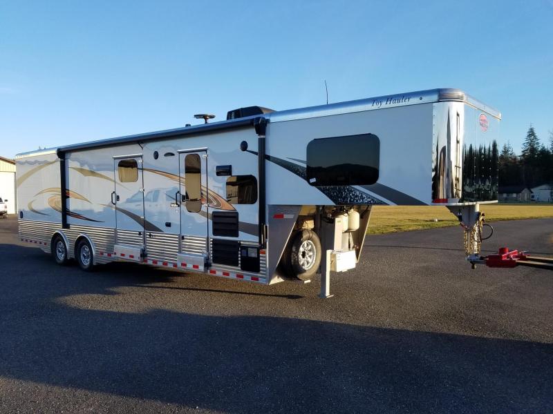 2019 Sundowner Trailers 1786GM Toy Hauler 2019 Sundowner Trailers 1786GM Toy Hauler