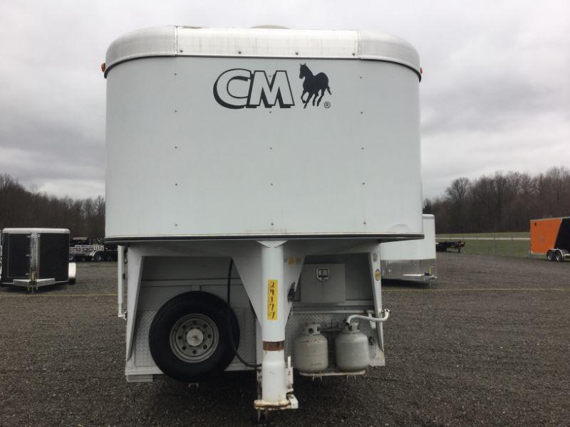 2005 CM 308LQ Horse Trailer 2005 CM 308LQ Horse Trailer