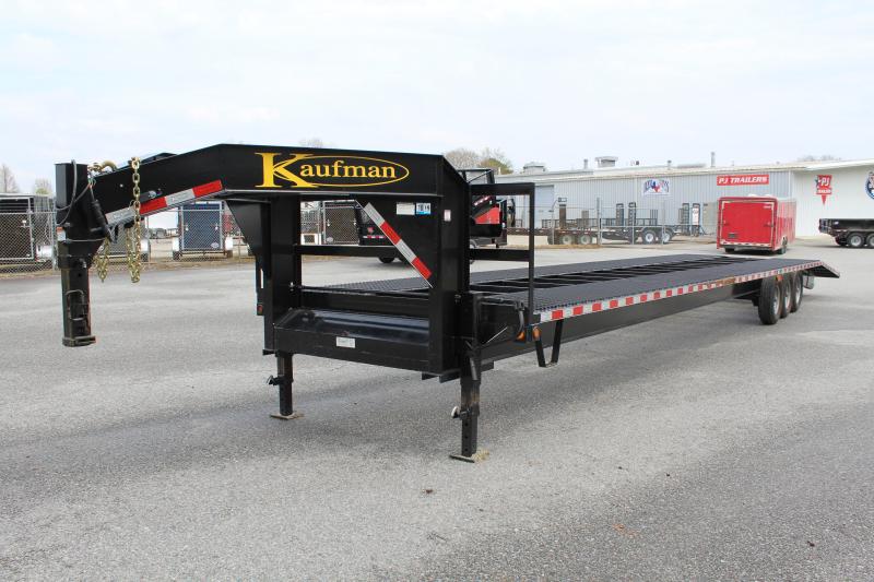 Used 2019 Kaufman 42ft Gooseneck Car Hauler Used 2019 Kaufman 42ft Gooseneck Car Hauler