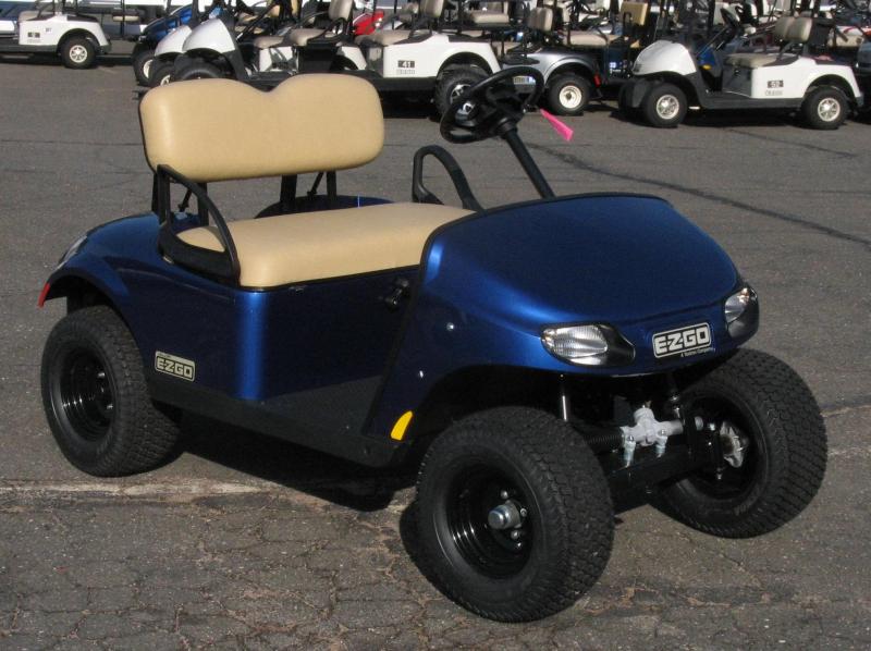 2018 E-Z-GO TXT VALOR GAS Golf Cart 2018 E-Z-GO TXT VALOR GAS Golf Cart