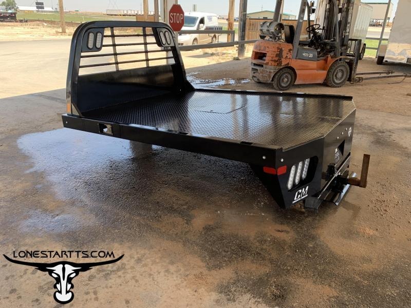 2018 CM Smooth Rail Flatbed 2018 CM Smooth Rail Flatbed