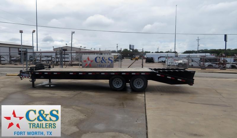 2015 Load Trail 102 x 25 Utility Trailer 2015 Load Trail 102 x 25 Utility Trailer