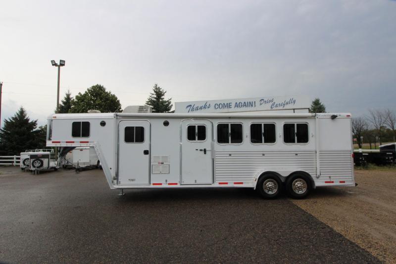 Used Horse Trailers Featherlite Horse and Livestock Trailers