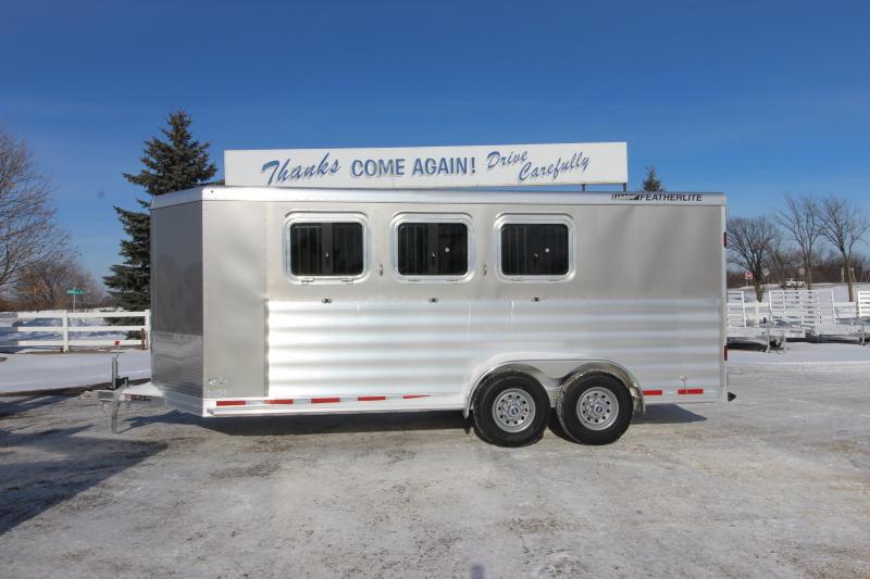 2018 Featherlite 9409 3HR BP Horse Trailer 2018 Featherlite 9409 3HR BP Horse Trailer