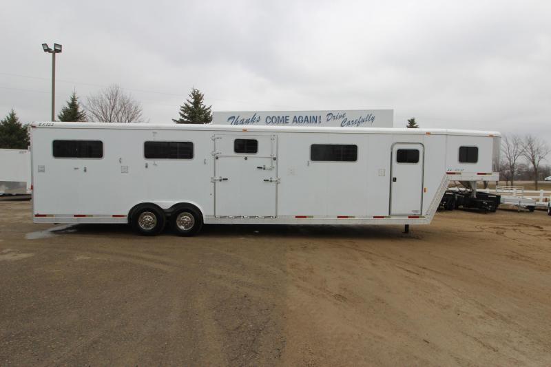 2002 Exiss Trailers 6HR H2H GN Horse Trailer 2002 Exiss Trailers 6HR H2H GN Horse Trailer