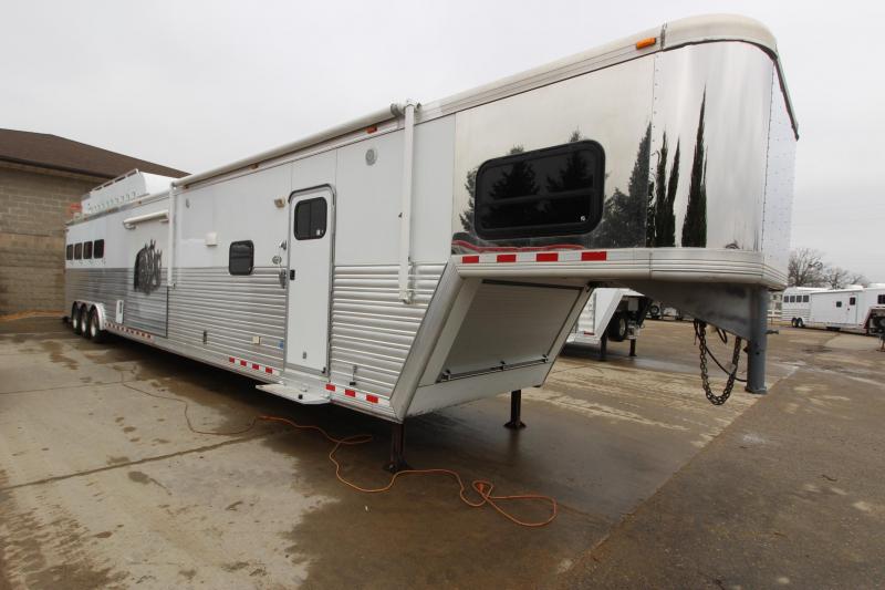 2006 Cimarron Trailers 4HR 22 LQ Horse Trailer 2006 Cimarron Trailers 4HR 22 LQ Horse Trailer